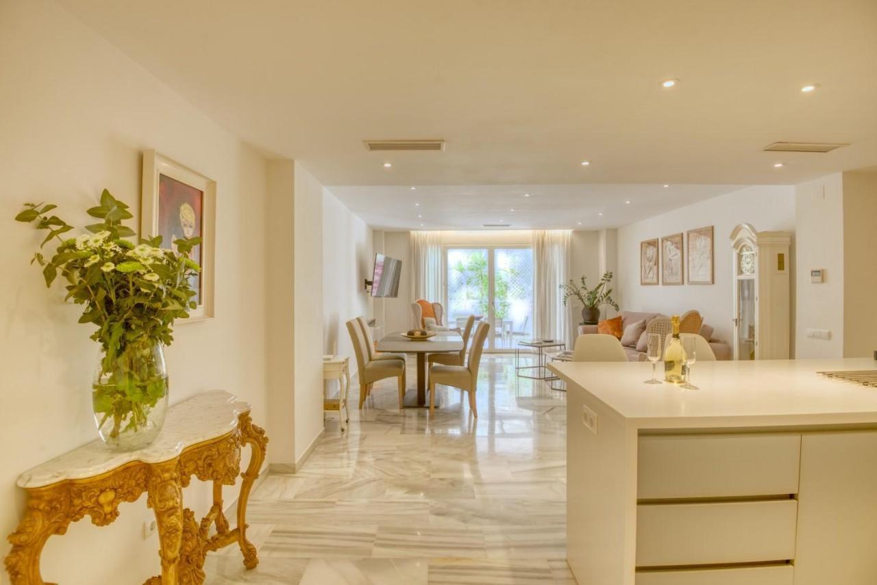 Playas Del Duque, Puerto Banus, Golf .Playa Y Compras Appartement Marbella Buitenkant foto